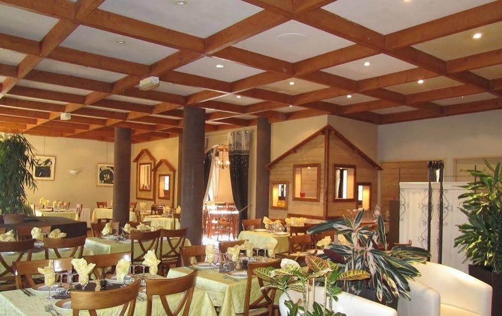 Hotel Du Hameau ألو المظهر الخارجي الصورة